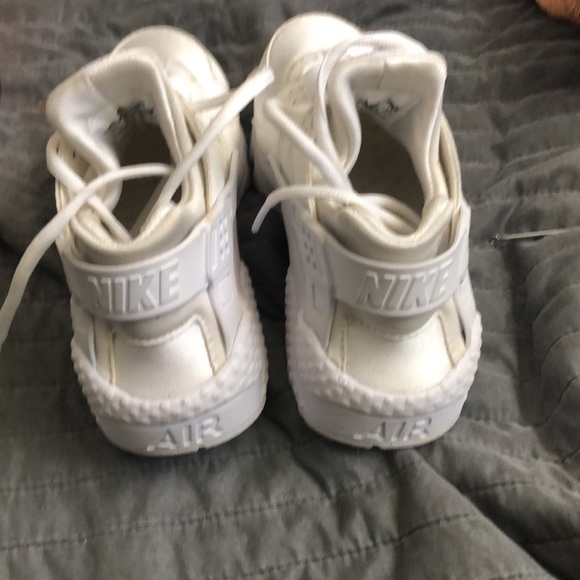 White huaraches woman’s 5.5 - Picture 2 of 4